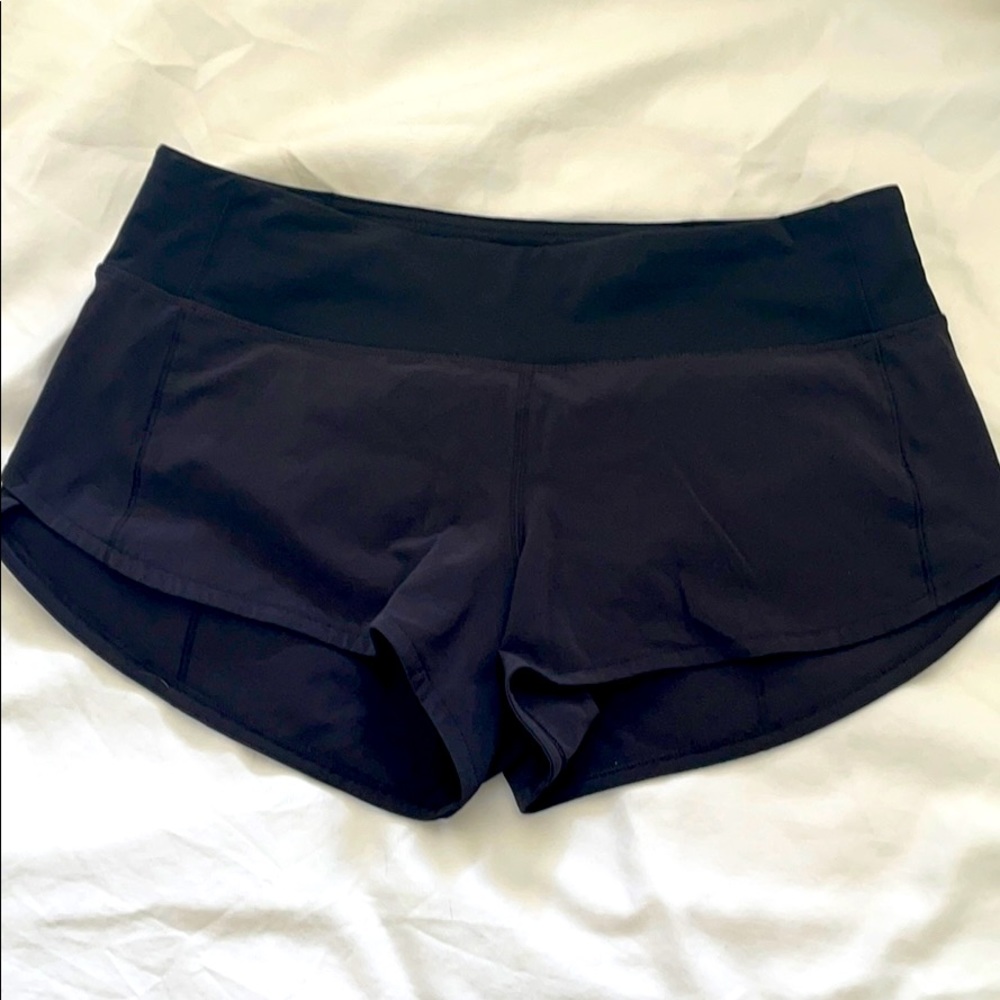 Hotty Hot LuluLemon Athletic short
